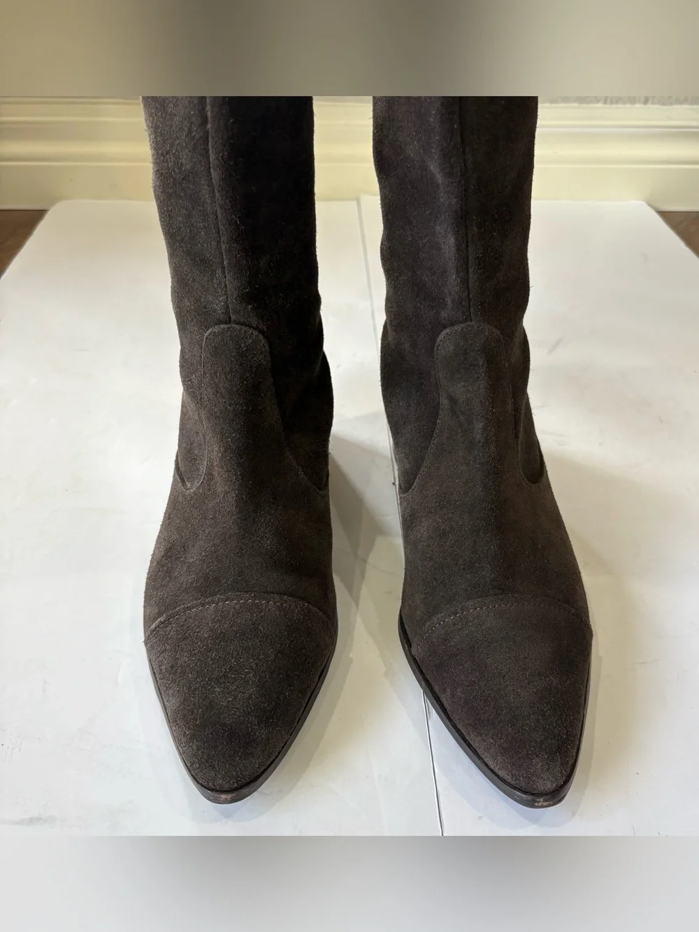 Donald J Pliner DIVO Womens 7 Brown Suede Over the Knee Boots Pointed Toe Zip